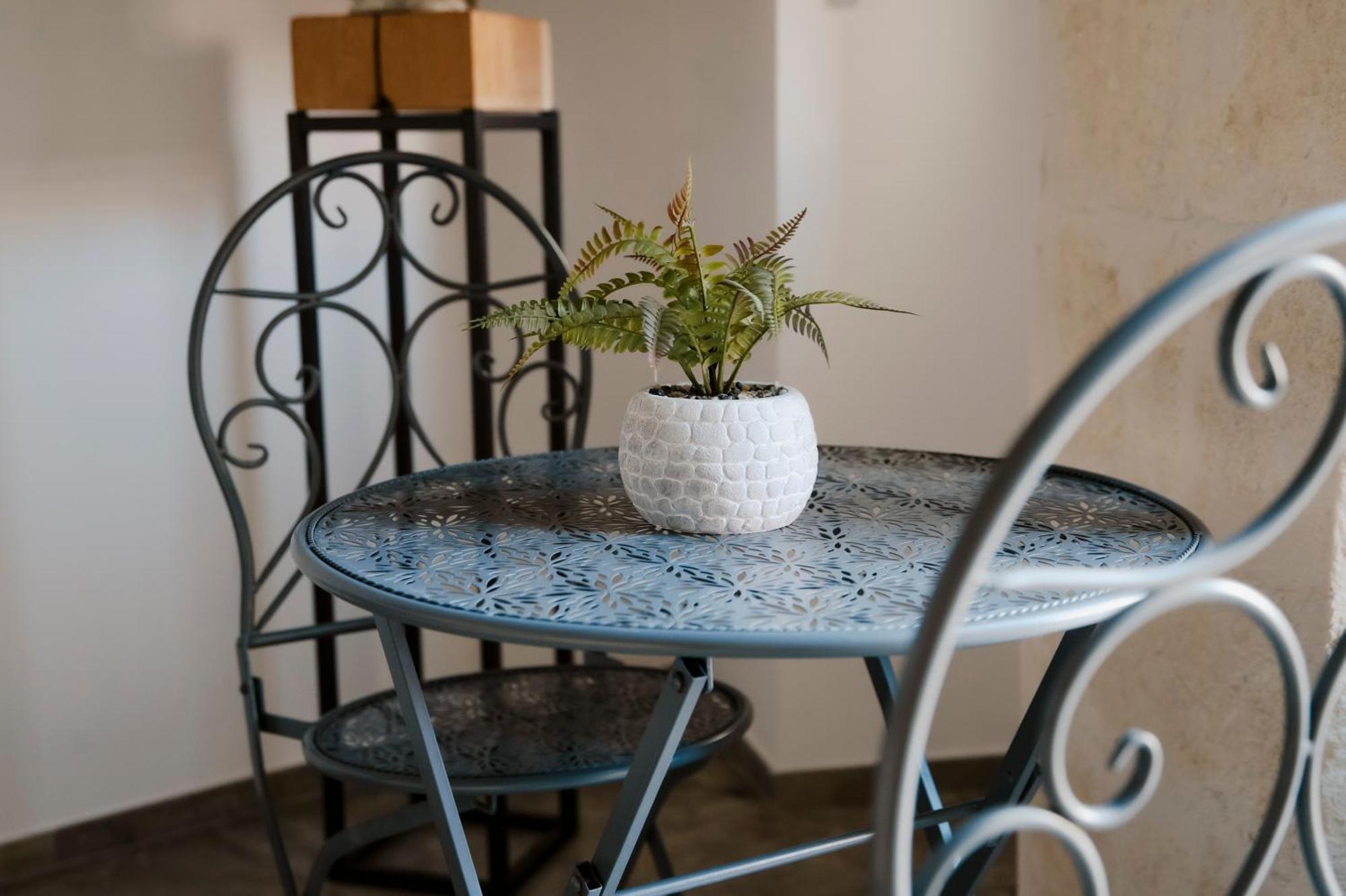 Petrina Home - Suite Rooms บาร์เลตตา ภายนอก รูปภาพ